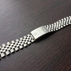 folded jubilee bracelet
