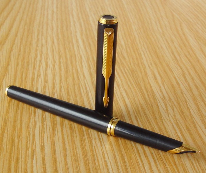 PARKER "95" Matte Black GT "M" fountain pen