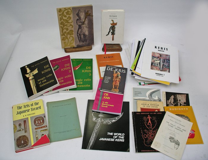 Large amount of books and publications about the Indonesian Kris and other Oriental weapons