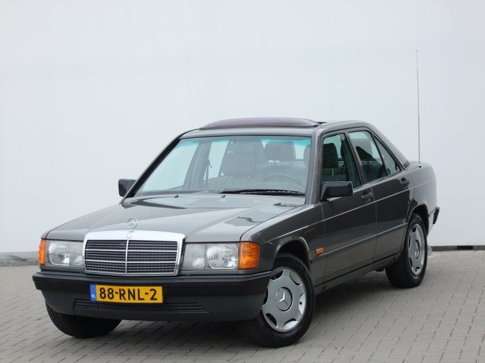 Mercedes Benz - 190 D 2,5 5 cylindres 5-vitesses - 1986 - toit ouvrant