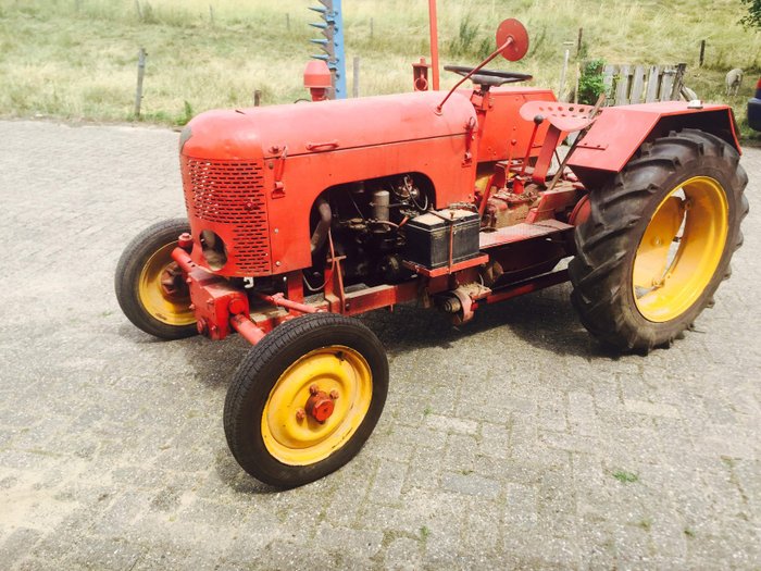 Babiole - SB 203 tractor - 1955