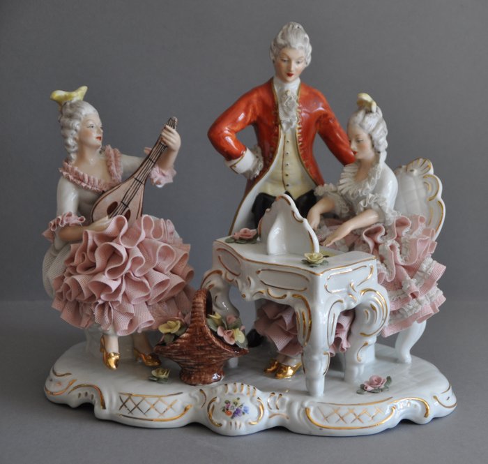 Dresden, porcelain musical group sculpture with lace
