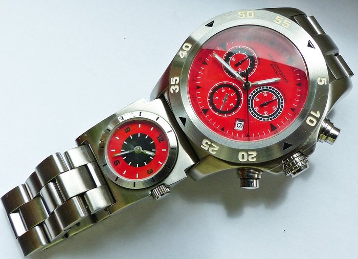 NEWTON SONS SHARK Two Timer Chronograph -- men's wristwatch, year: 2014