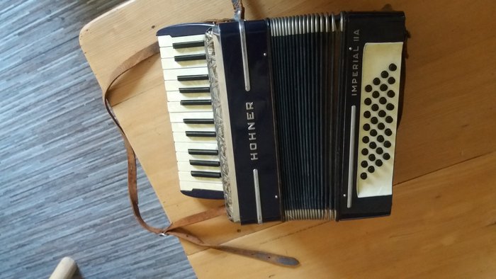 Accordion Hohner Imperial 2A