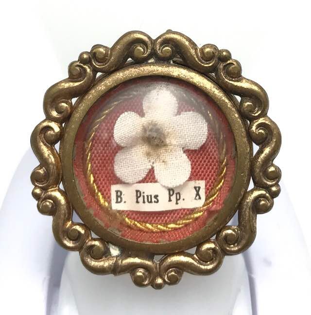 Reliquary - "Pope Saint Pius X" - Holy Relic pendant - ca. 1950