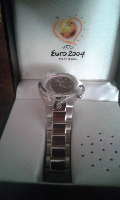 Euro watch 2004