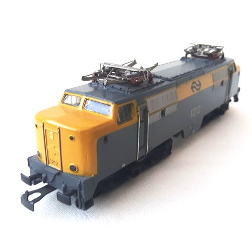 Märklin H0 - 3055.1 - E-loc 1200 series of the NS, no 1212 with yellow nose and divided grids