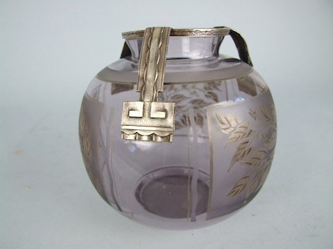 D' Argyl - Art Deco vase with stylised frame