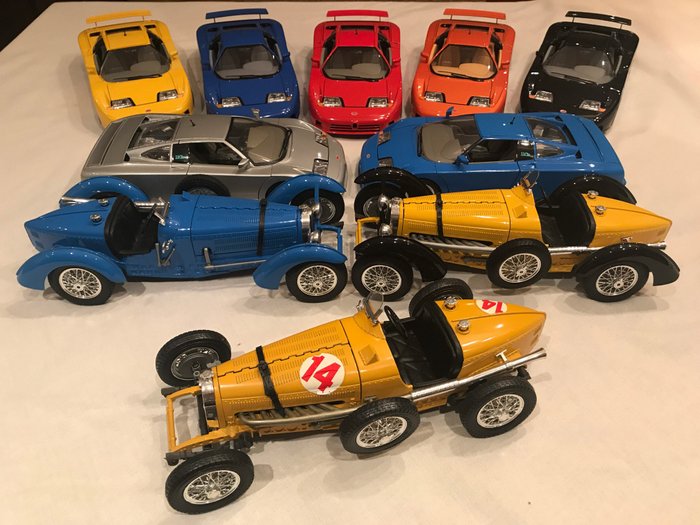 Bburago - Scale 1/18 - lot with 10 models: 7 x Bugatti EB110 and 3 x type 59