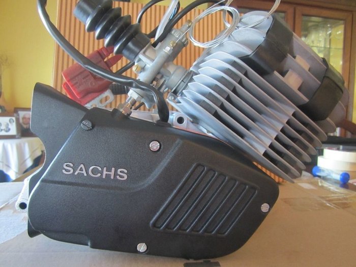 Motor Sachs - 2 tempos, 5 velocidades - Ano 1970