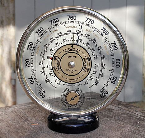 Former Jaeger barometer with thermometer, France, 40s