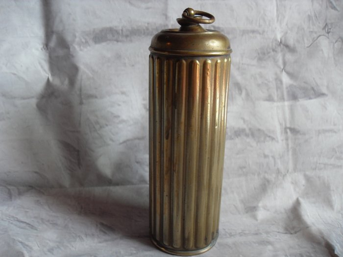 Old hot water bottle in brass - France - early 20th century