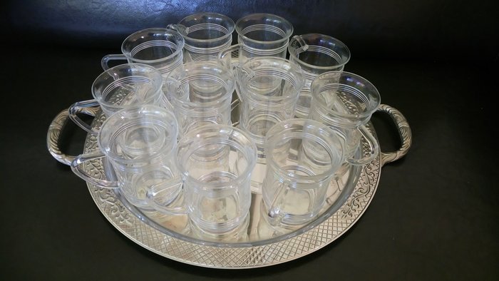 Beautiful silver plated tray with 11 Jan des Bouvrie tea glasses