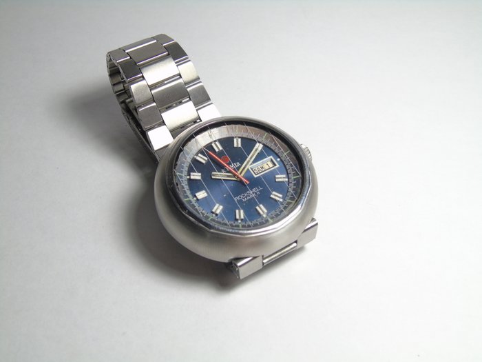 Old Roamer Rockshell Mark II compressor, automatic men's diver's watch with day and date display