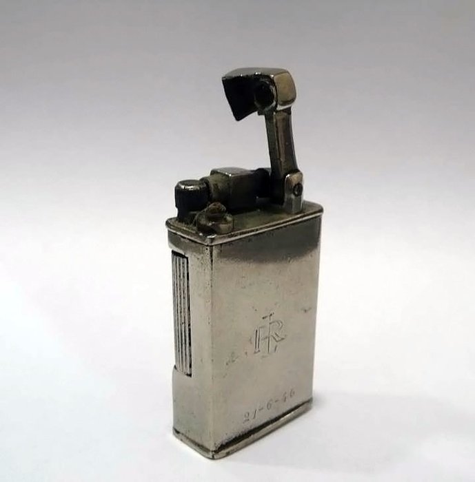 Collection of petrol lighters First half of the 20th century. - Catawiki