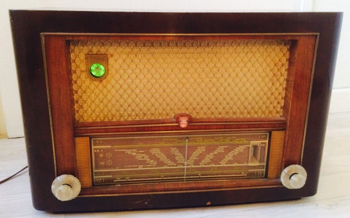 Beautiful Philips BX534A radio from 1953 - Catawiki