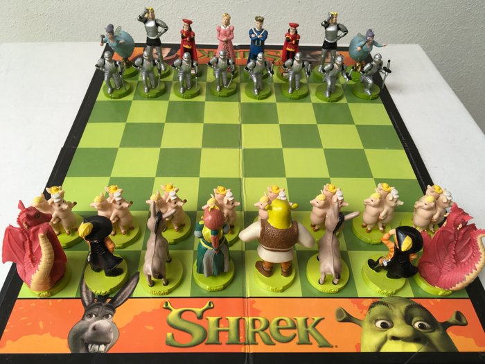 Shrek chess set - Collectors Edition