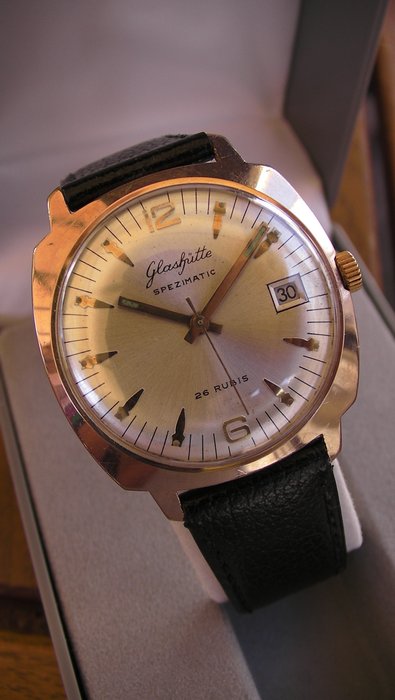 GUB - GLASHÜTTE SPEZIMATIC - Made in GDR - men's wristwatch vintage - 1960's - 26 Jewels - unique collectible status