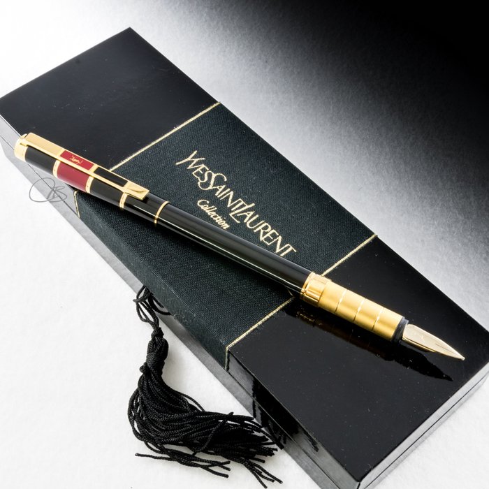 Yves Saint Laurent "Opium Collection"  Lacquered Fountain Pen