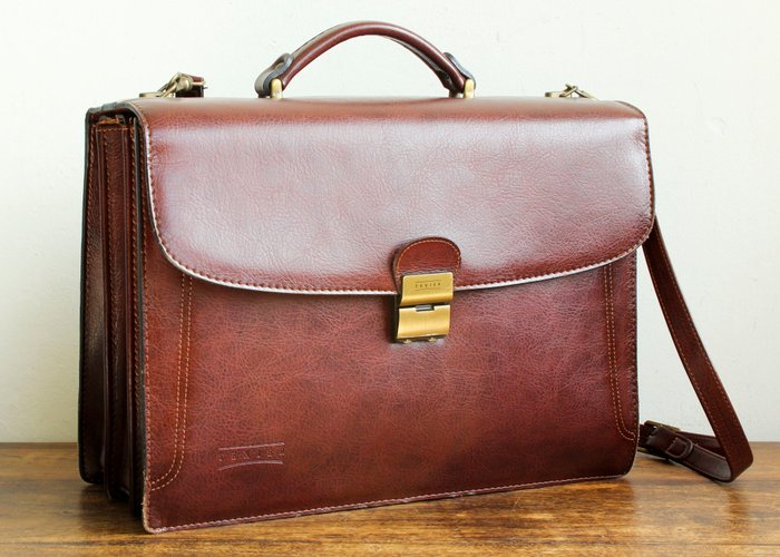 Texier - Leather briefcase with combination lock and removable shoulder strap