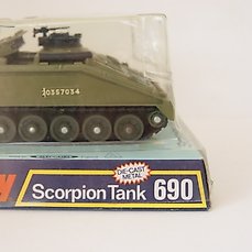 DINKY  2 REPLACEMENT AERIALS FOR # 690-H Alvis Scorpion Tank 