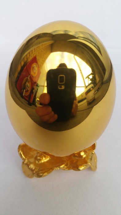 Golden egg 24 carat Risis Singapore.