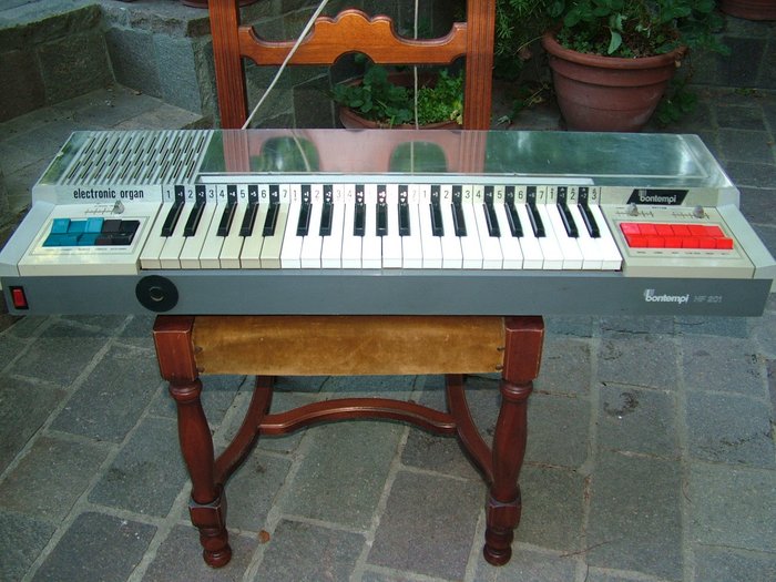 Bontempi hf 201 keyboard - electronic organ - various sounds, Rhythm etc.