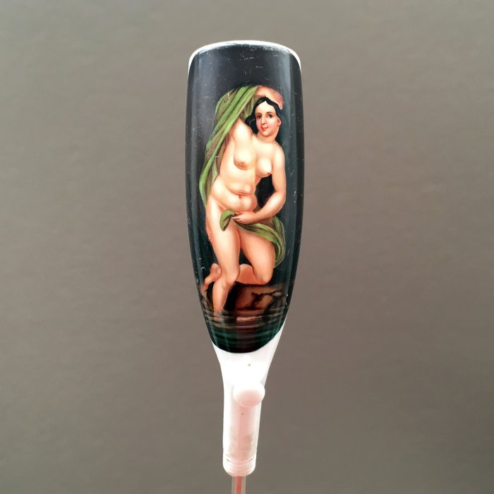 Hand painted porcelain "stummel" pipe with "bathing nude" - Germany, 1890