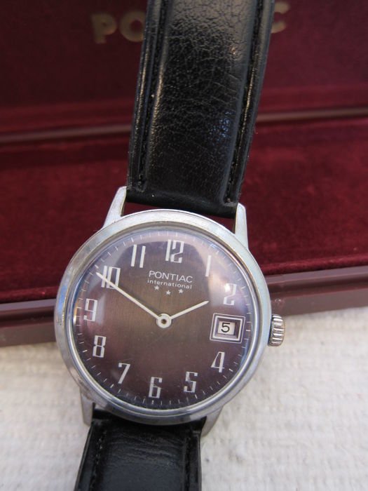 PONTIAC INTERNATIONAL - men's watch - 1950-1959