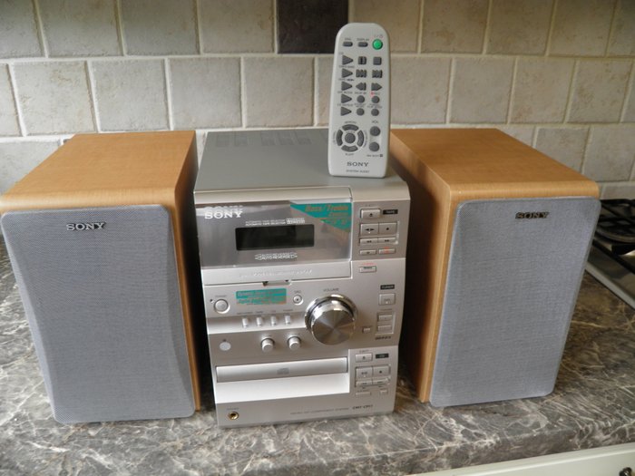 Showroom model: Sony CMT-CP11 - Micro Hifi Component System - in mint condition