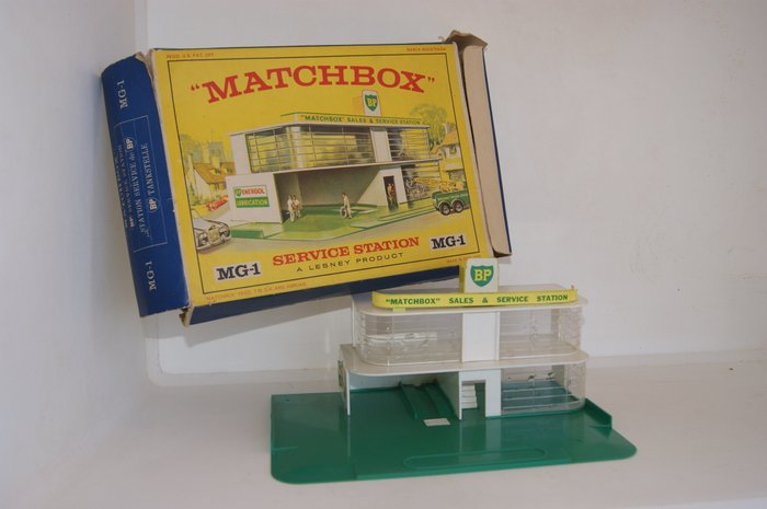 Display for Matchbox  B.P Sales & Service Station Matchbox Lesney