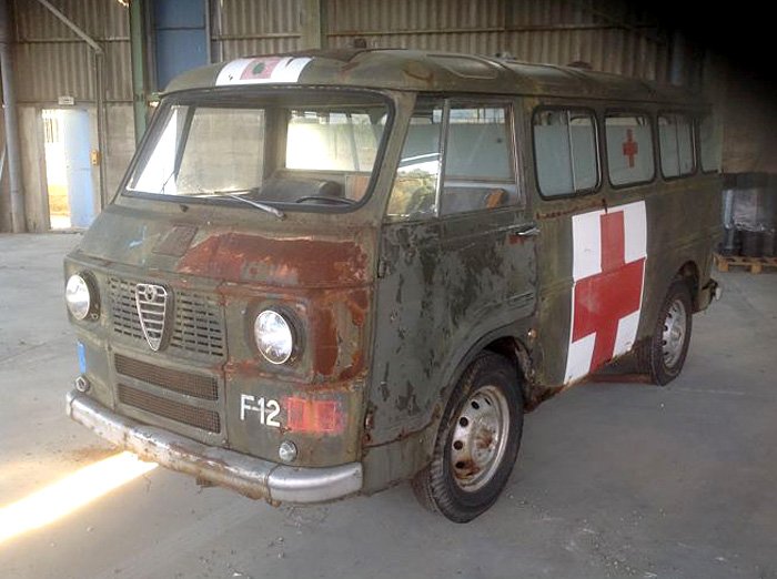 Alfa Romeo - F12 "Ambulanza Militare" - 1971