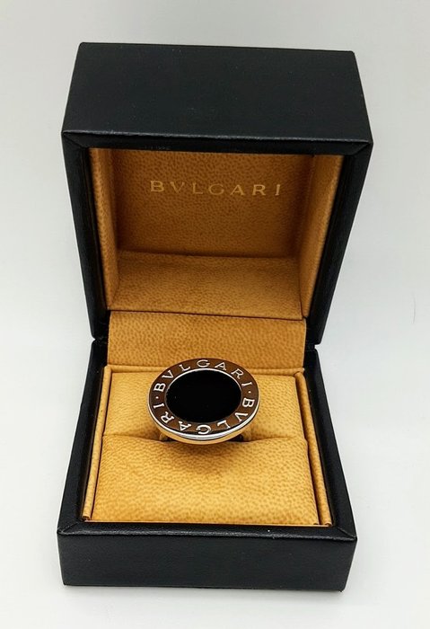 bulgari ring gold onyx