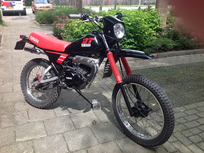 Yamaha - DT 50 MX - 1985