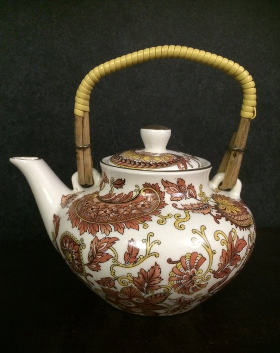 WAKU Feuerfest - teapot exquisite Baroque design - Germany.
