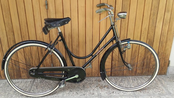 Umberto Dei- bicicletta da donna modello imperiale- anni '40-'50
