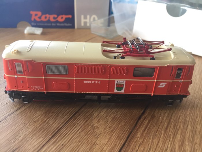 Roco H0e - 33226 - Elektrische locomotief Rh 1099 van de OBB