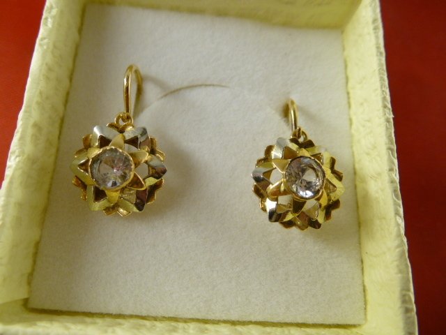 Gold earrings - 1950s.