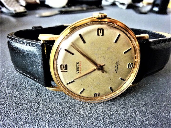 VENUS rare Swiss men's watch 1965 ANM1019.