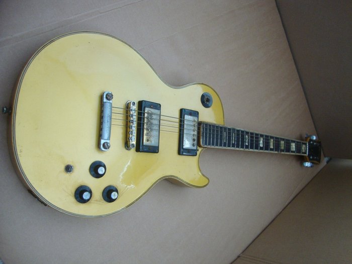  Ibanez Les Paul from the 70's with the lawsuit headstock