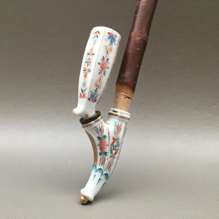 Small hand painted porcelain "stummel" pipe - Bohemia, ca. 1880