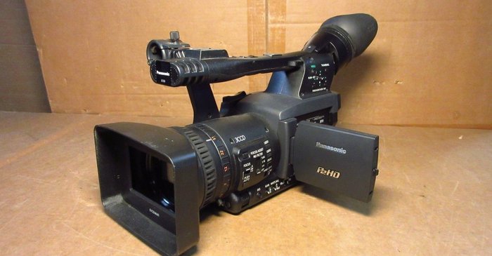 Panasonic AG-HPX170 high-definition camcorder (750 hours of recording)