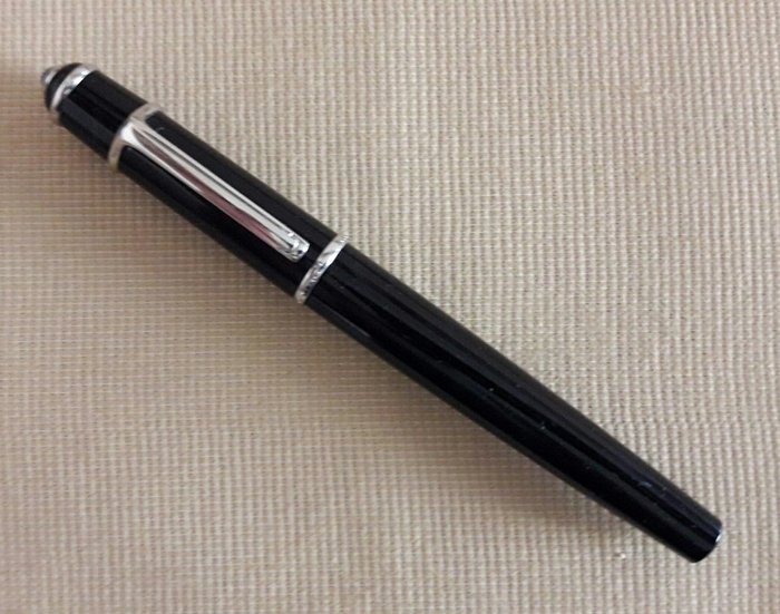 cartier pen black