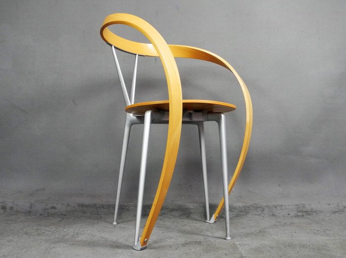 Andrea Branzi voor Cassina - 'Revers' Chair