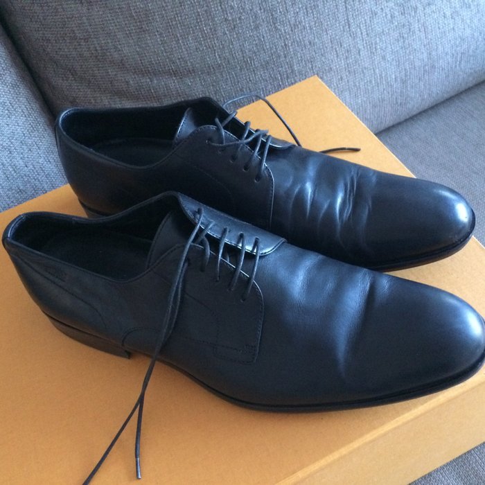 hugo boss black leather shoes