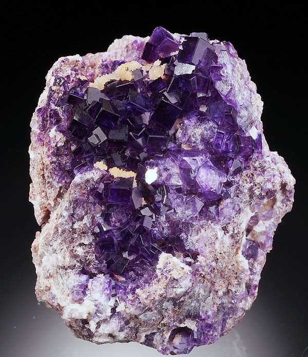 beautiful deep purple Fluorite crystals- 5.2 x 4.5 x 2.4  - 82 gm