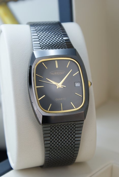 Aureole -  men's  black watch Swiss made.