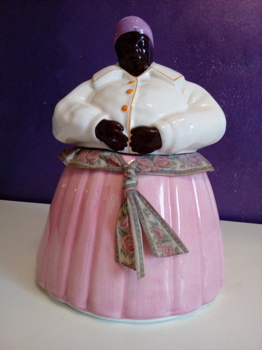 “Mammy” Biscuit Jar, ESTE Porcelain