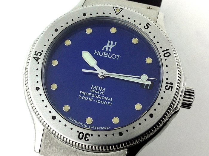 Hublot Diver Professional 300 m Blue Dial - 1553.1 - (Unisex) - watch from 1997