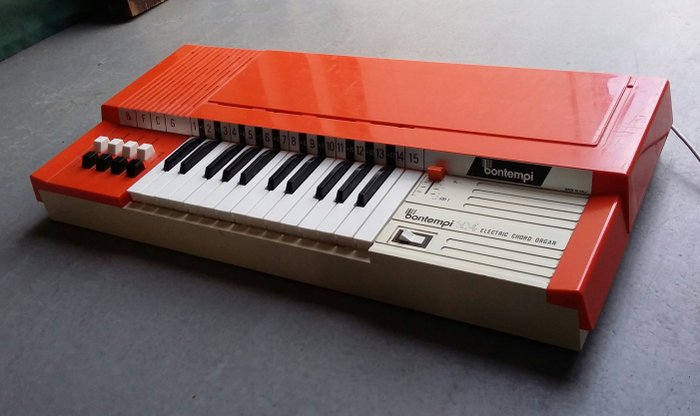 Bontempi, electric chord organ, model 104
